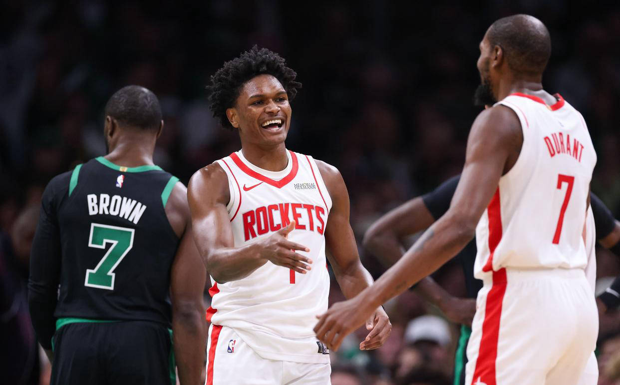 杨晨对话施拉普纳：中国球员不该只为钱踢球，留洋从乙级开始（杨晨与施拉普纳对话：中国球员不应唯钱是图，留洋应从乙级打起）