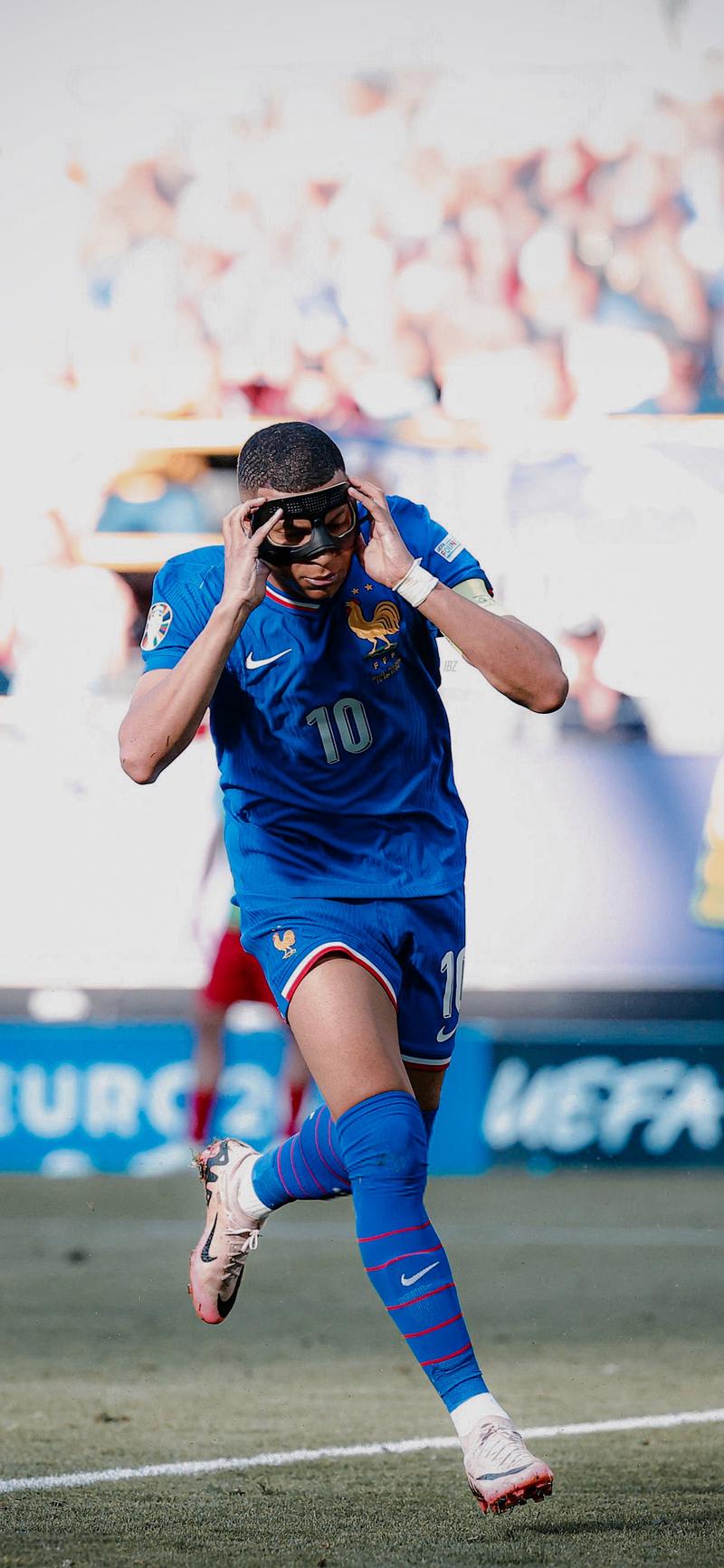 塞尔维亚队强势冲冠（塞尔维亚队剑指冠军）