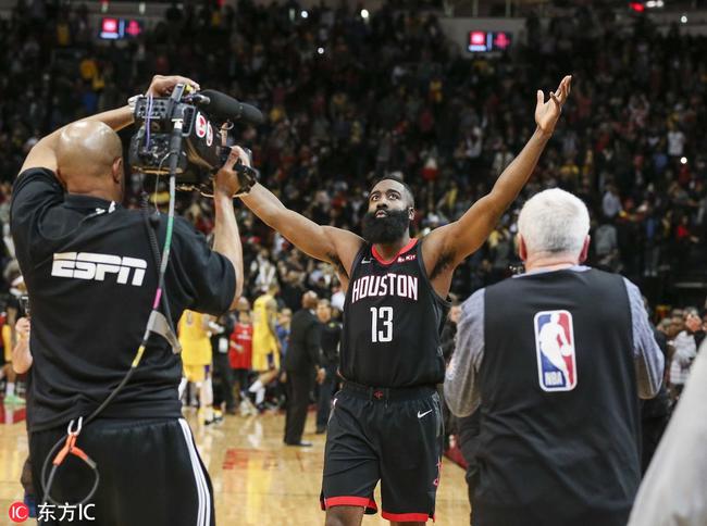 “苏超”MVP范厚泰：感恩亚泰，感恩泰州，感恩“苏超”平台（当选“苏超”MVP，范厚泰向亚泰、泰州及“苏超”平台致谢）