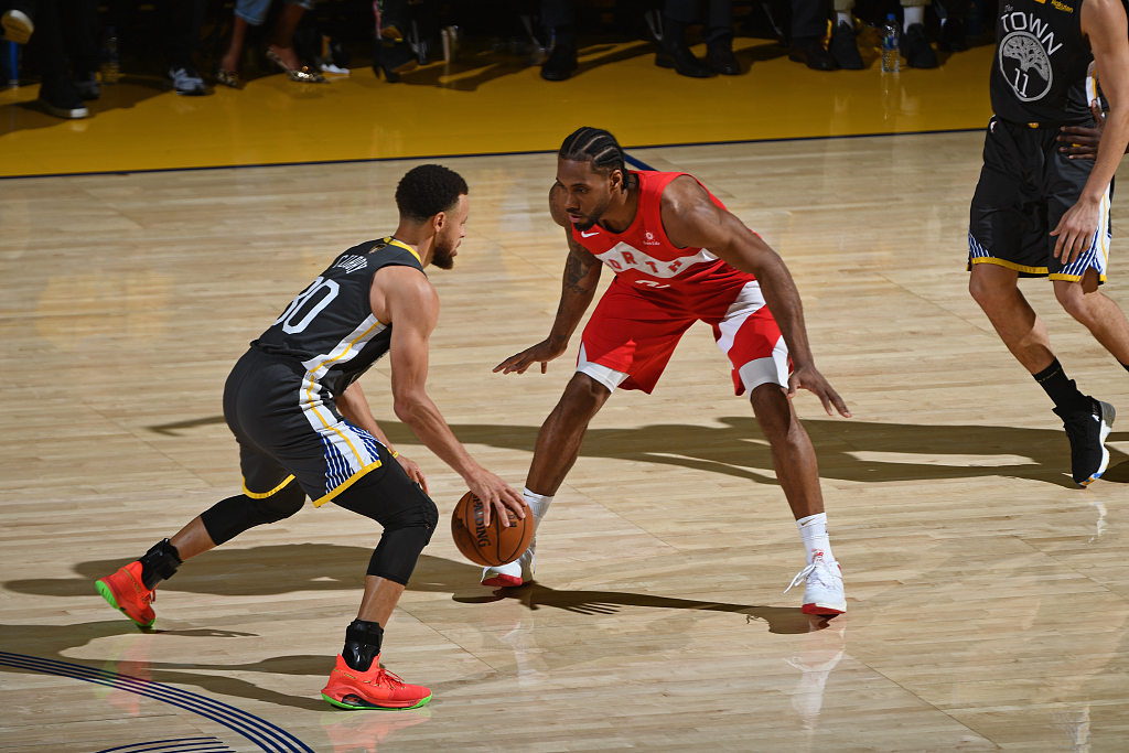 拉波尔塔讽刺皇马：巴萨已经扭转局面，但有人却对此无法接受（拉波尔塔嘲讽皇马：巴萨已扭转局势，却有人仍难以接受）