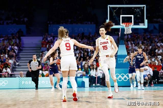 猛龙主帅：联盟就是这样的，有些球员总能获得更多哨子（猛龙主帅不满：联盟一贯如此，某些球员总能得到哨声照顾）