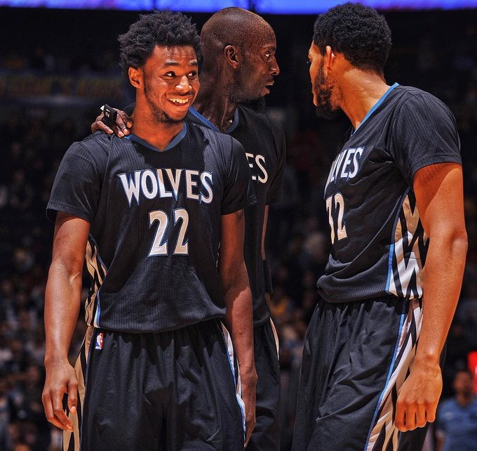 火箭多人缺阵仍创15胜6负佳绩，攻防效率均列联盟前四（伤兵满营仍高歌猛进：火箭15胜6负，攻防效率双双跻身联盟前四）