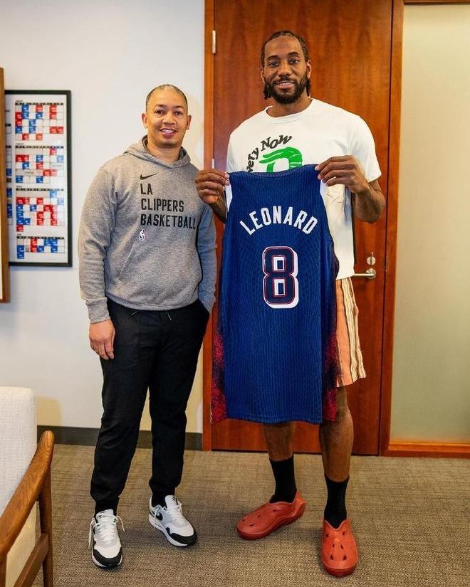 瓜迪奥拉：多库因腿部受伤无缘出战；水晶宫客场很难打（瓜迪奥拉：多库腿伤缺阵，客战水晶宫不易）