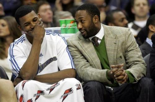 王燊超同款，官方推出直升机游览服务，10分钟行程每人1680元（官方上线直升机观光服务：王燊超同款，10分钟每人1680元）