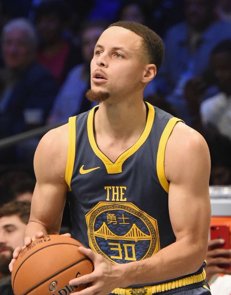 拉菲尼亚：很失望没拿到金球奖，第五名是荣誉但我期望更高（拉菲尼亚：错失金球很遗憾，拿到第五是荣耀但我的目标更高）