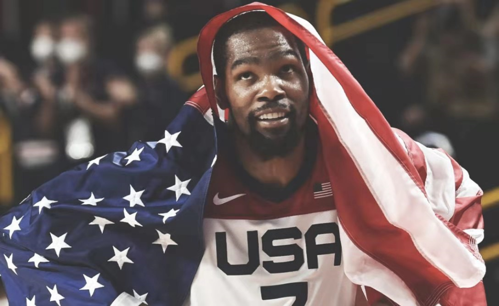 表现不多！维金斯半场6中3拿到6分2板3助 正负值-19（维金斯半场低迷：6投3中仅6分2板3助，正负值-19）